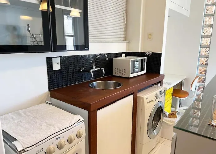 Practical And Cozy Flat In Ipanema