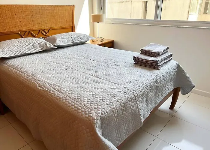 Practical And Cozy Flat In Ipanema